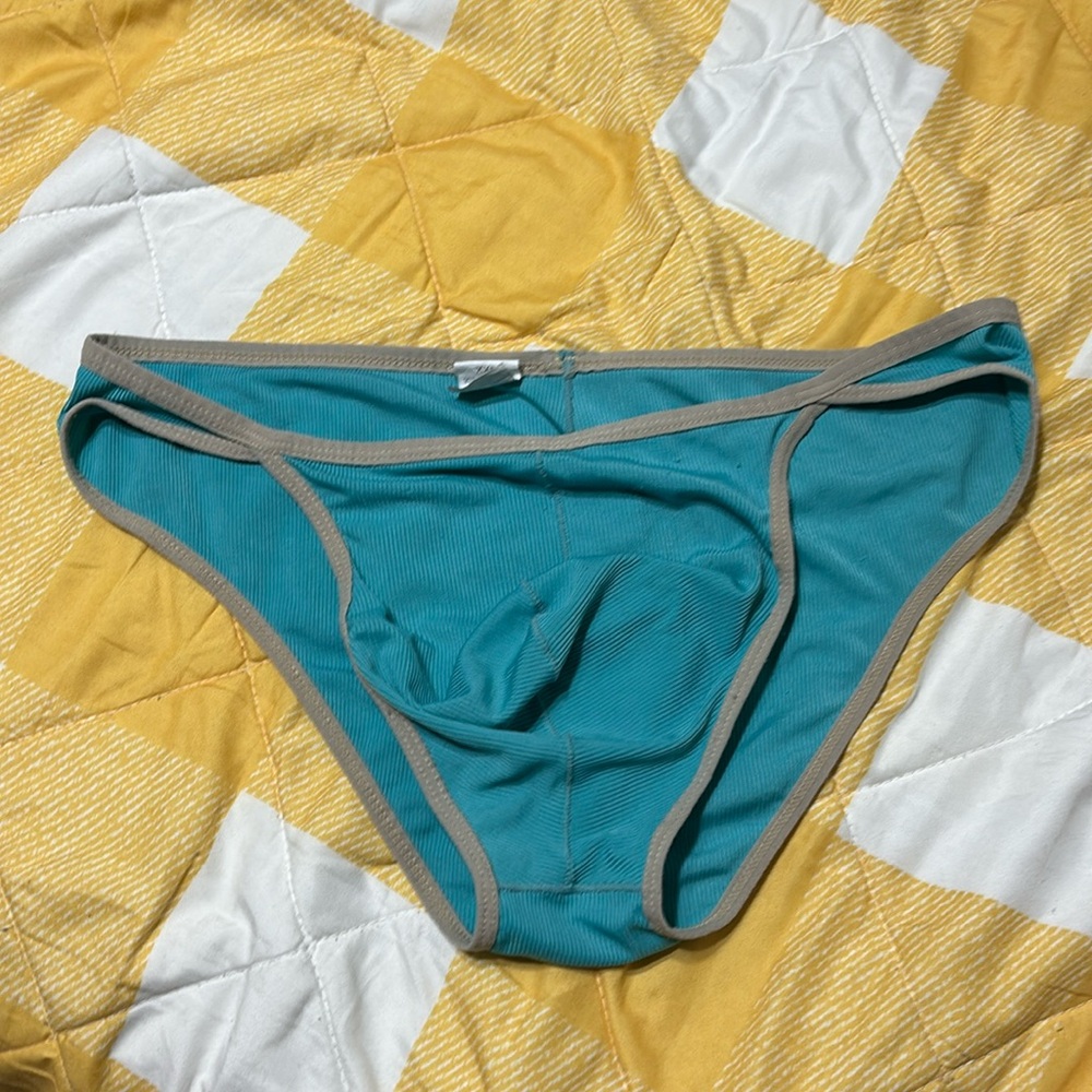 Bikini brief xxl but fits like a medium or large